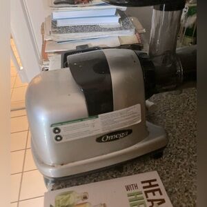 Omega 365 Coldpress Juicer